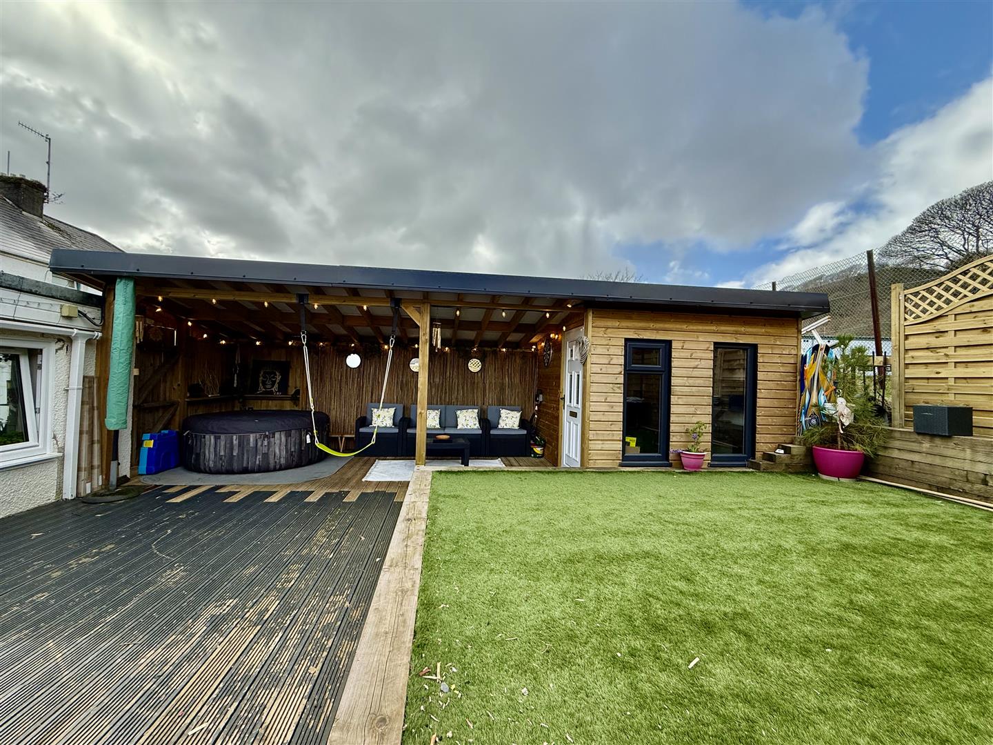 New Road, Jersey Marine, Neath, SA10 6JR